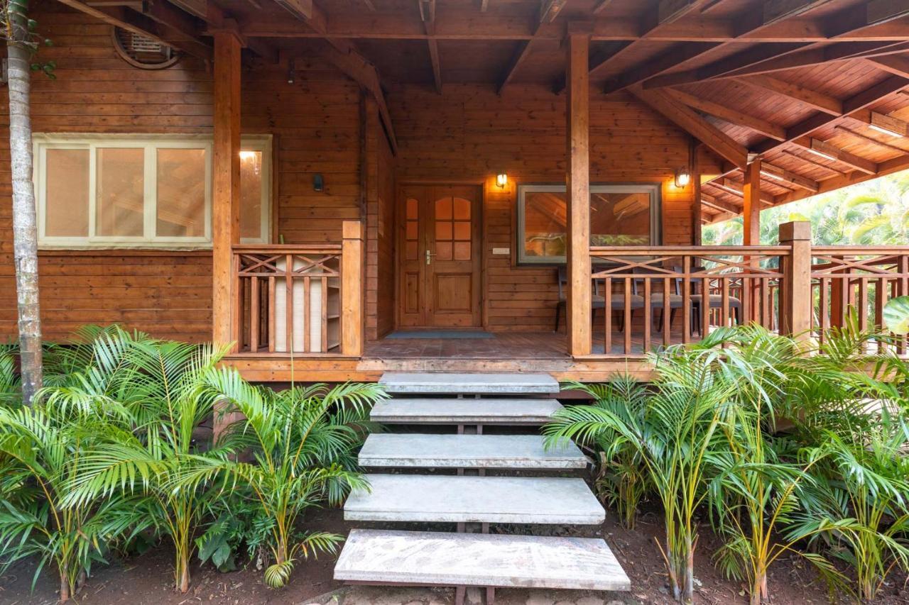 Nature'S Abode - The Wooden Villa At Morjim By Stayvista Exterior foto